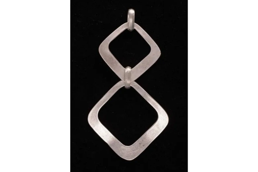 Pendentif 8 angles